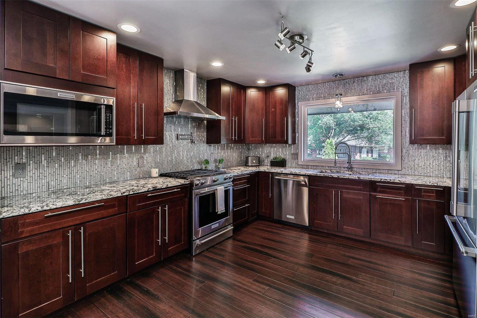 Meadowbrook Country Club Estates - Residential