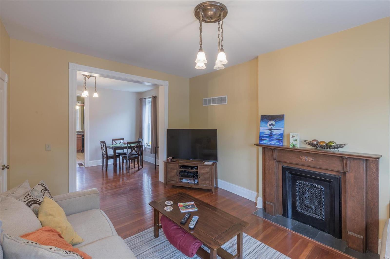 Victor Street Condos - Residential