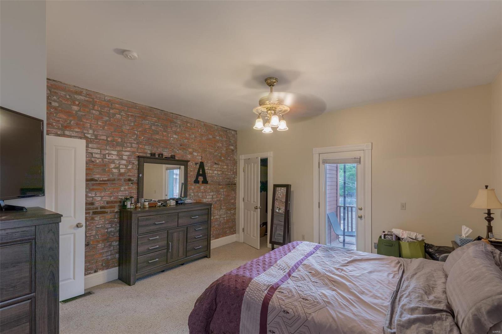 Victor Street Condos - Residential