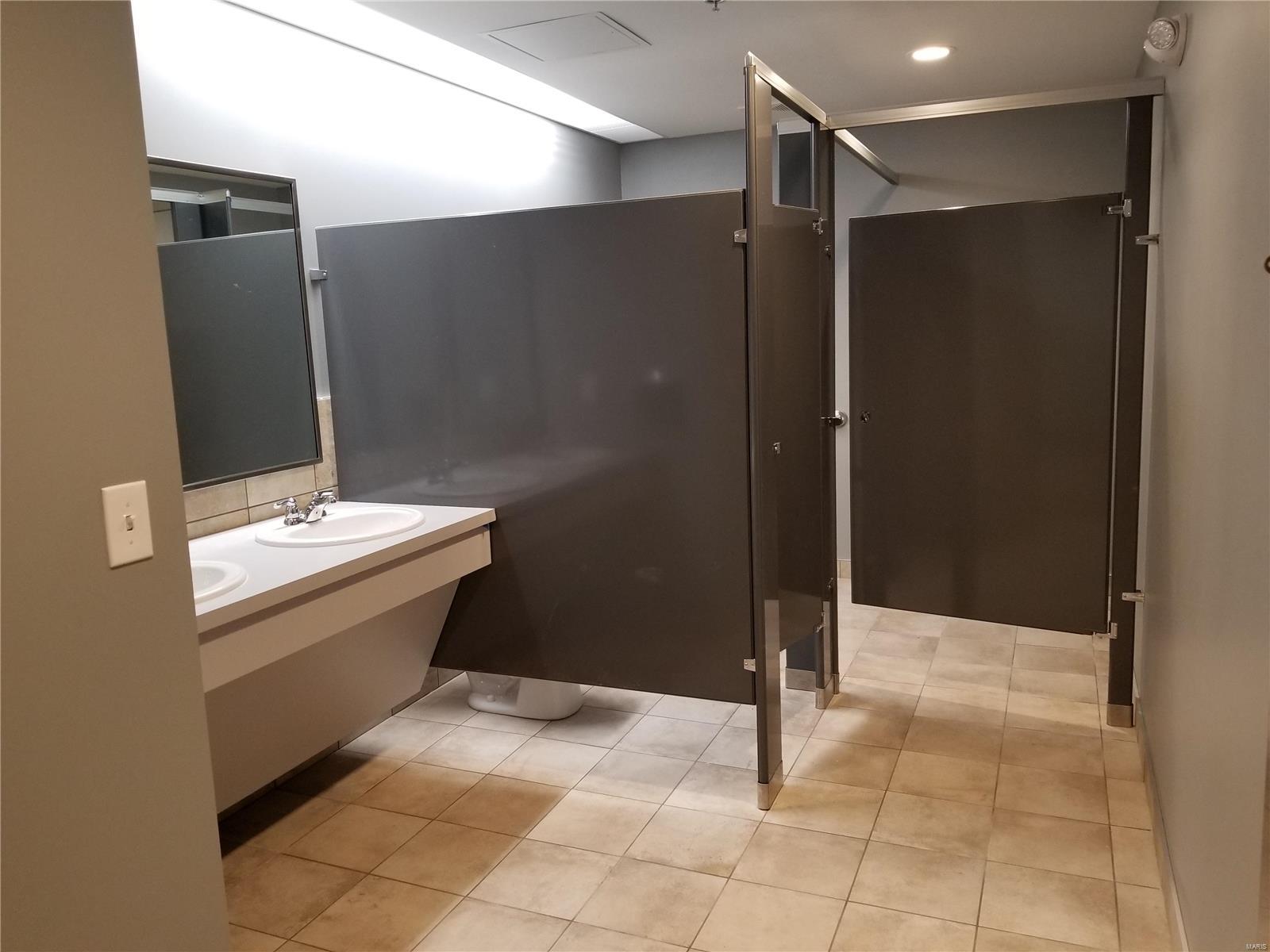 Waterbury Comm #2 Resub - Commercial Sale