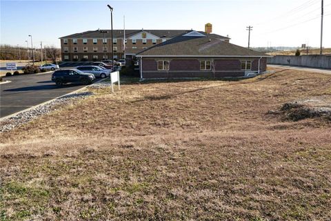 MLS: 18094323