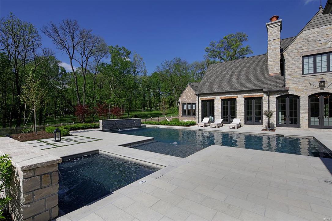 Von Schrader Estate Pt Of Lt 3 & Lt - Residential