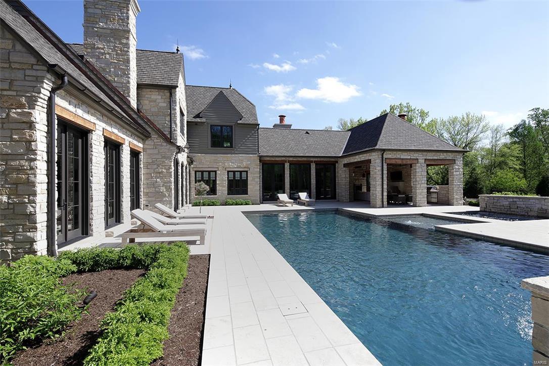 Von Schrader Estate Pt Of Lt 3 & Lt - Residential