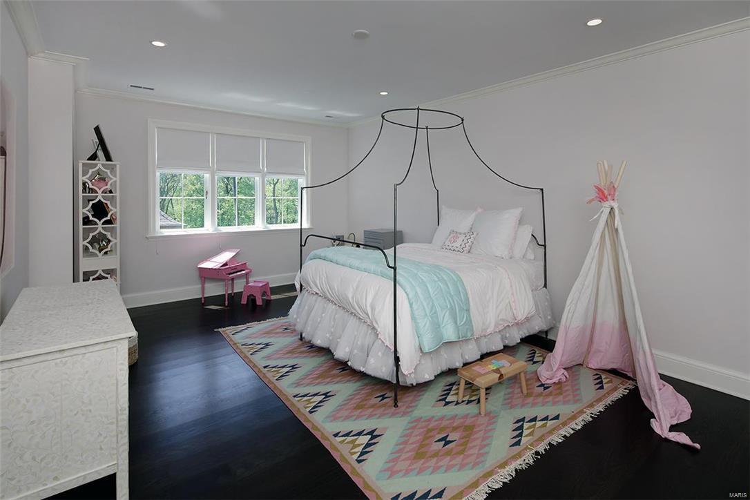 Von Schrader Estate Pt Of Lt 3 & Lt - Residential