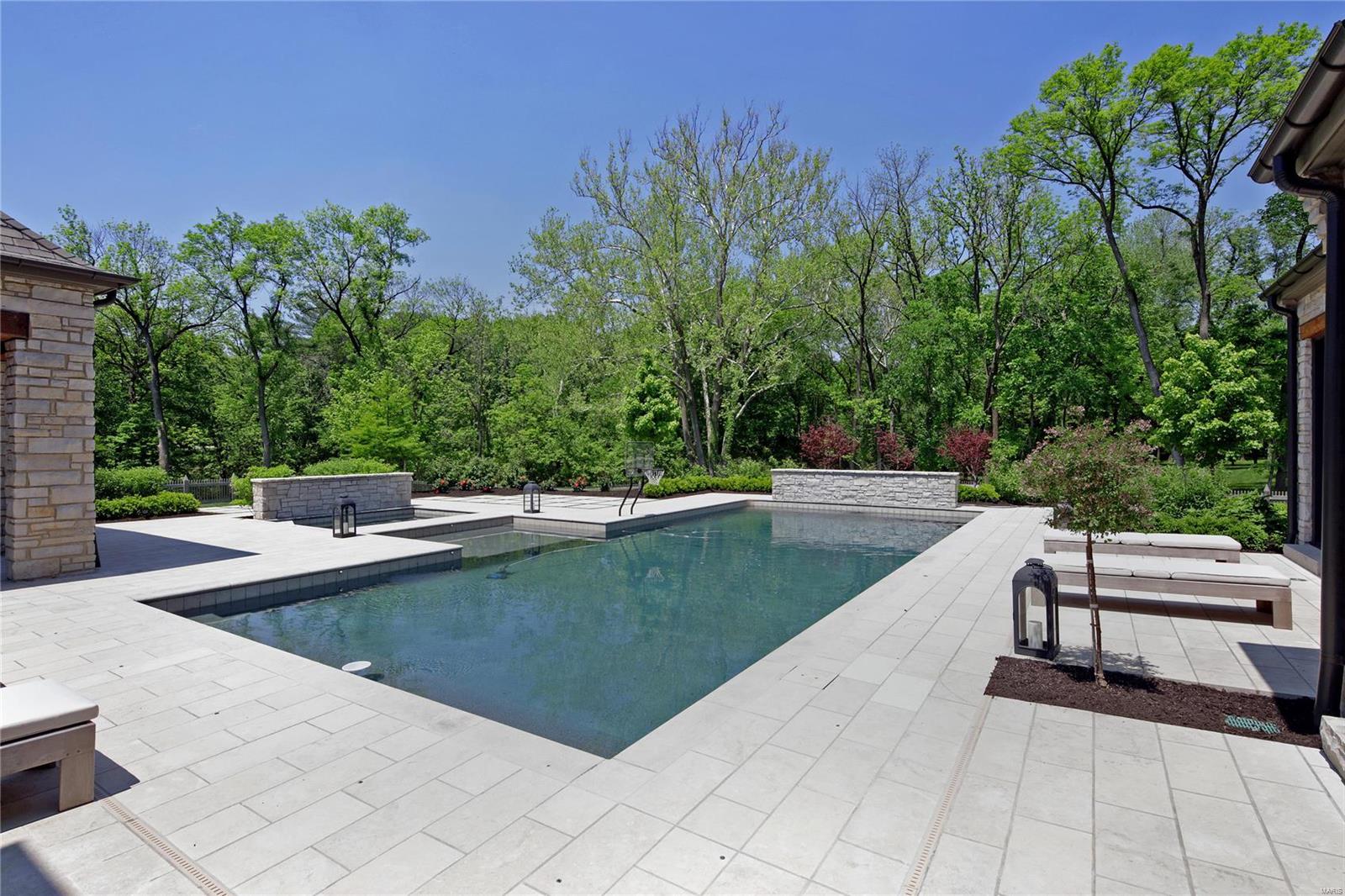 Von Schrader Estate Pt Of Lt 3 & Lt - Residential