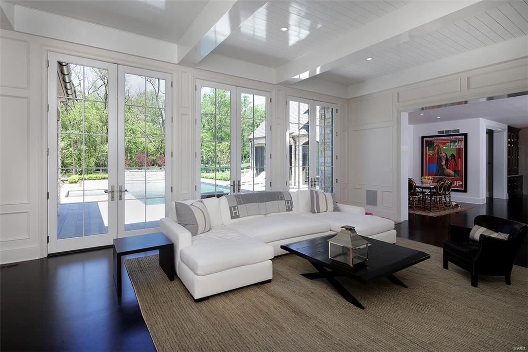 Von Schrader Estate Pt Of Lt 3 & Lt - Residential