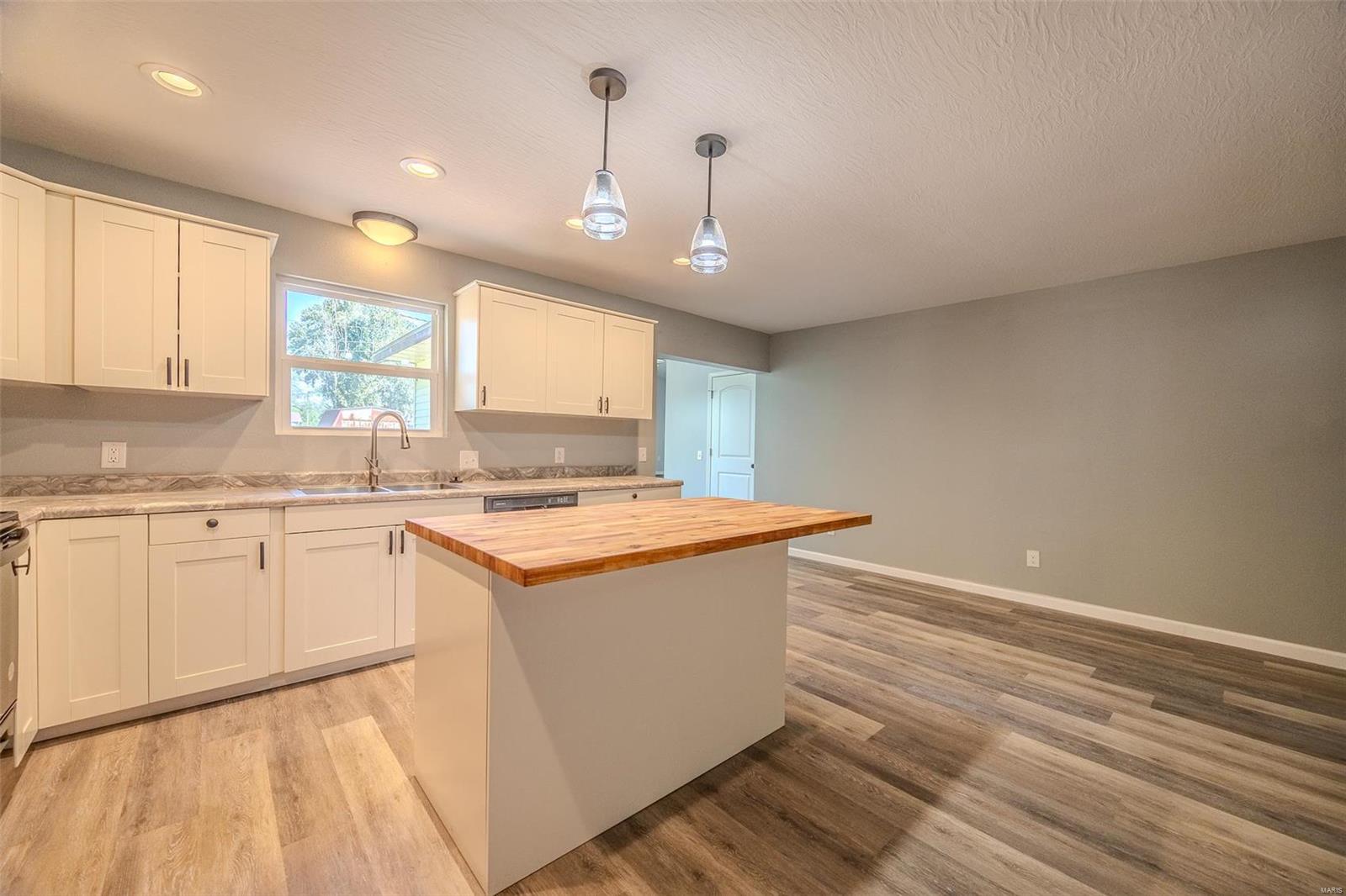 NORTHGATE HILLS - Residential