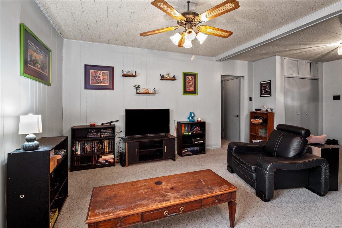 1011 Kuhlman Lane