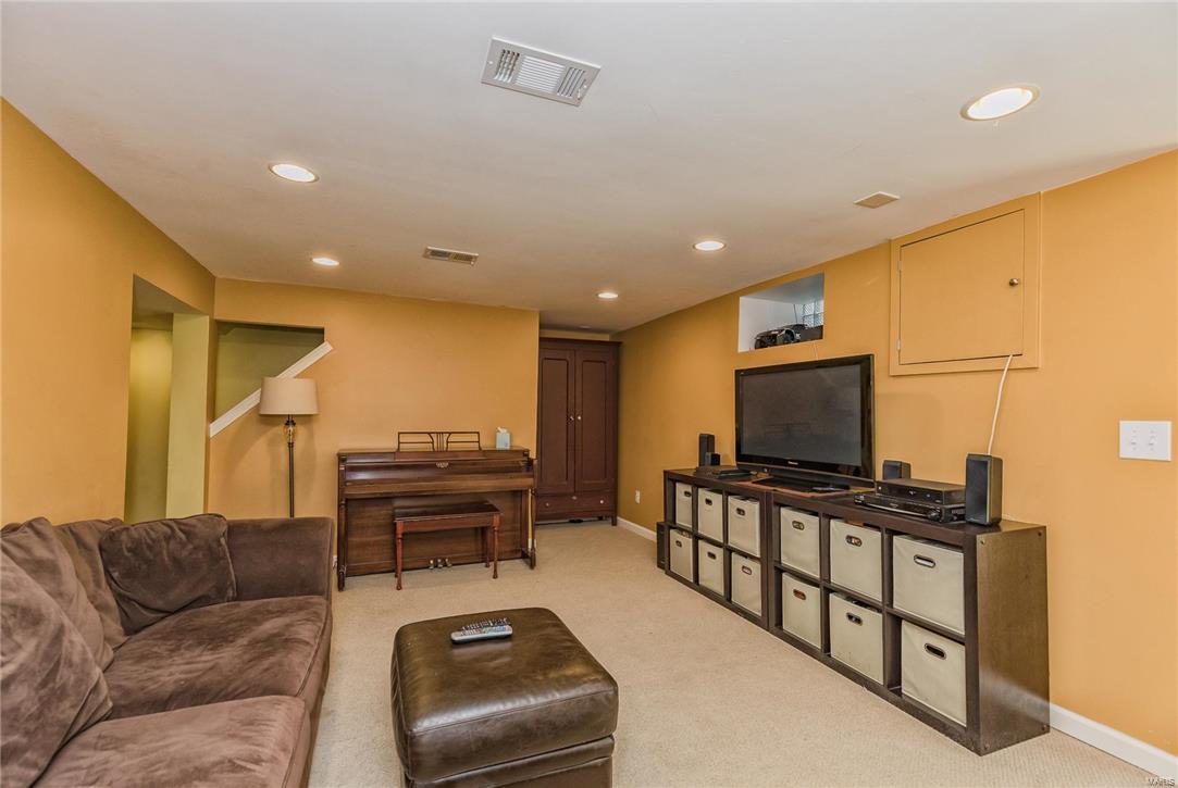 Gravois Gardens - Residential
