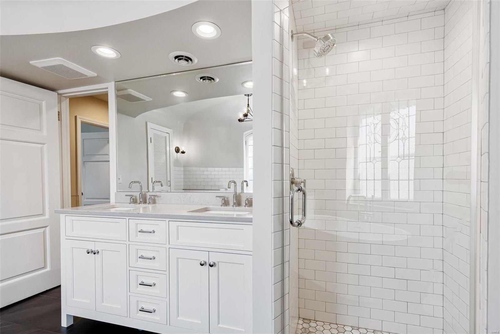 Davis Place - Residential