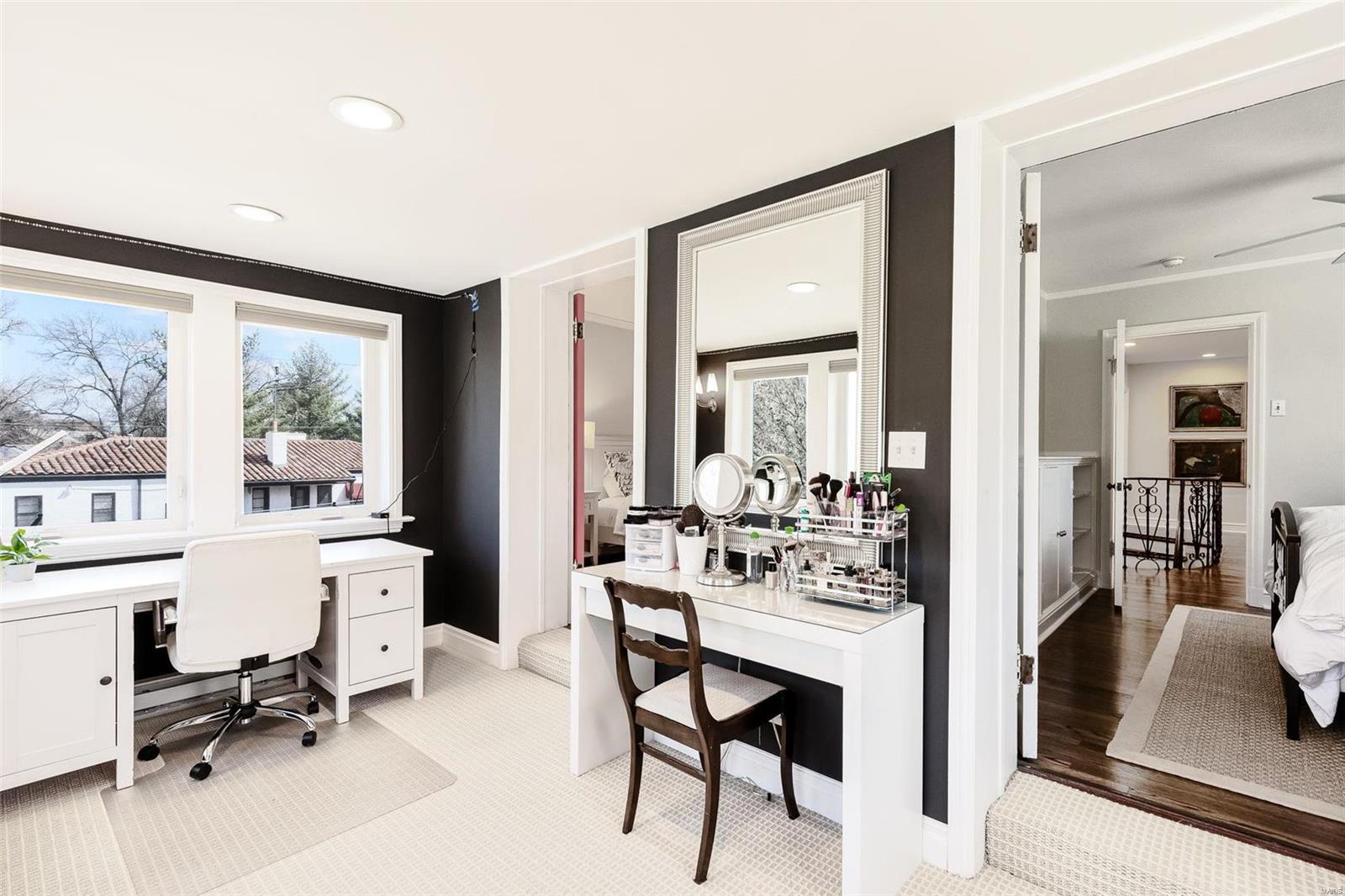 Davis Place - Residential