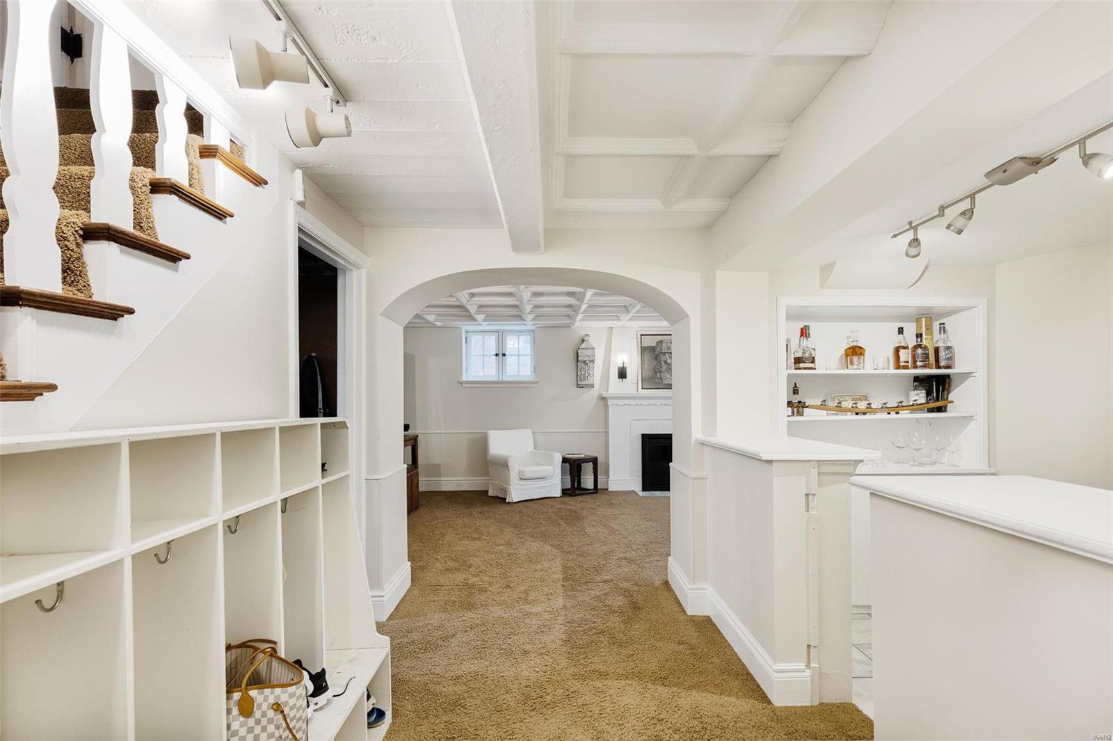 Davis Place - Residential