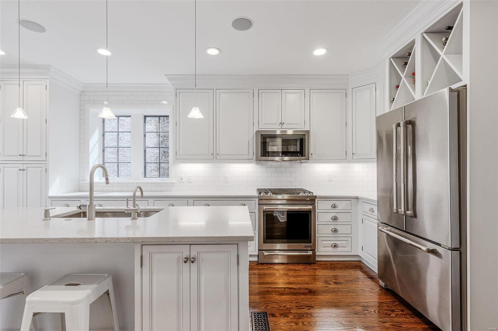 Davis Place - Residential