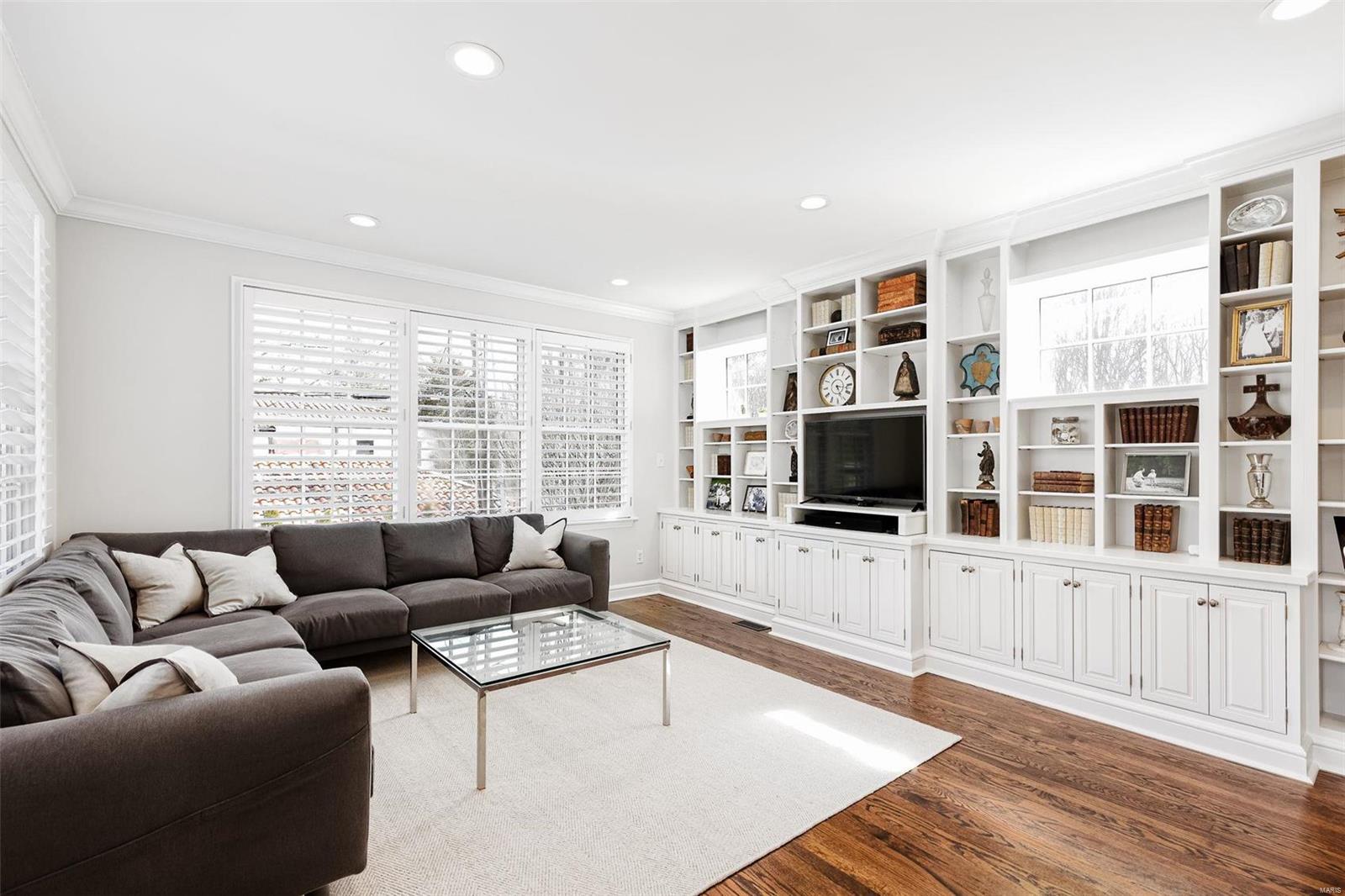 Davis Place - Residential