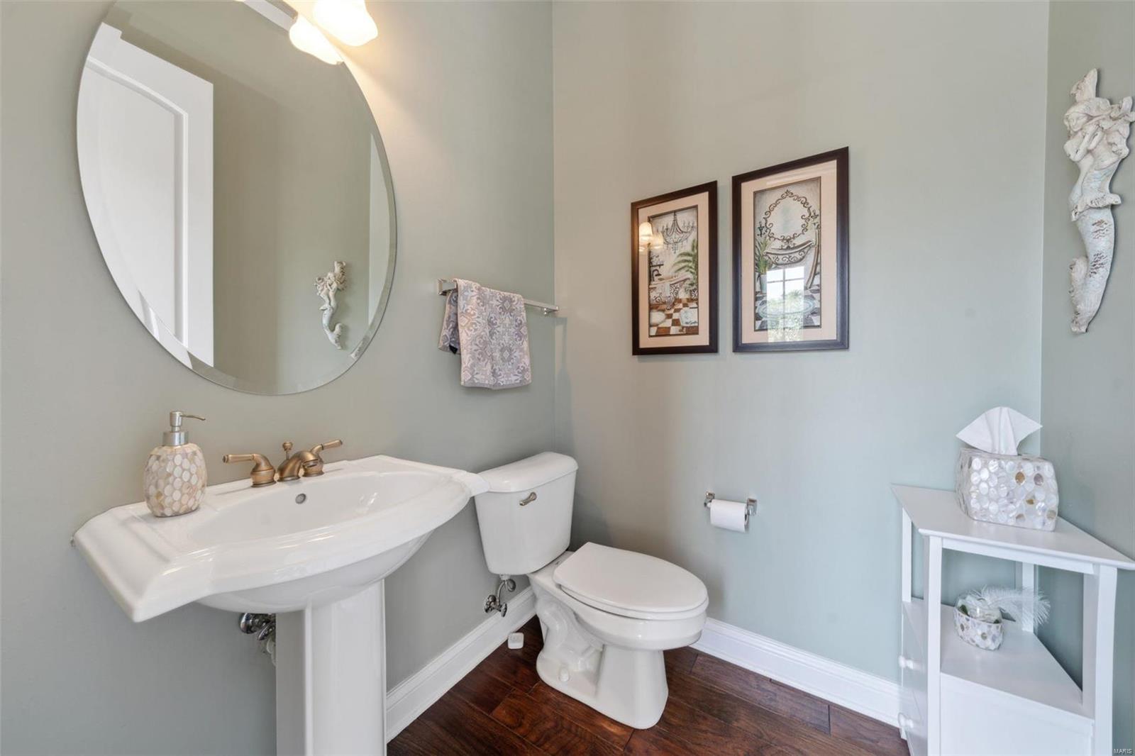 Boxwood Manor - Residential