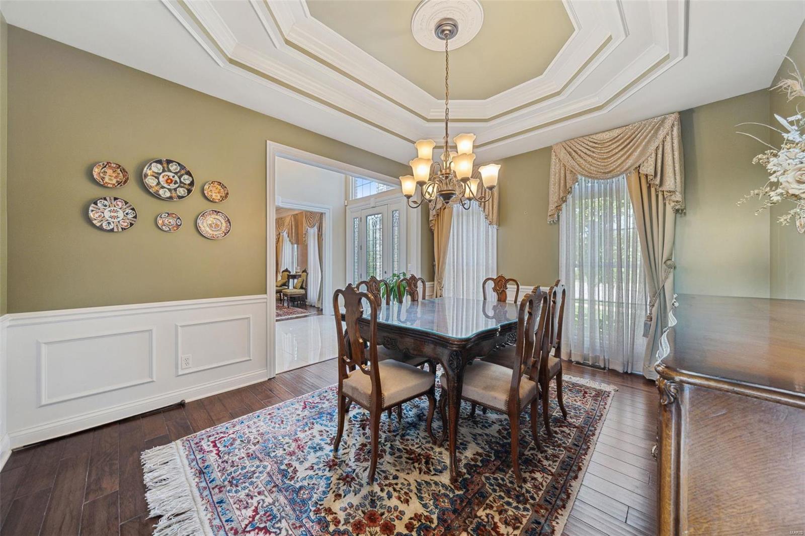 Boxwood Manor - Residential