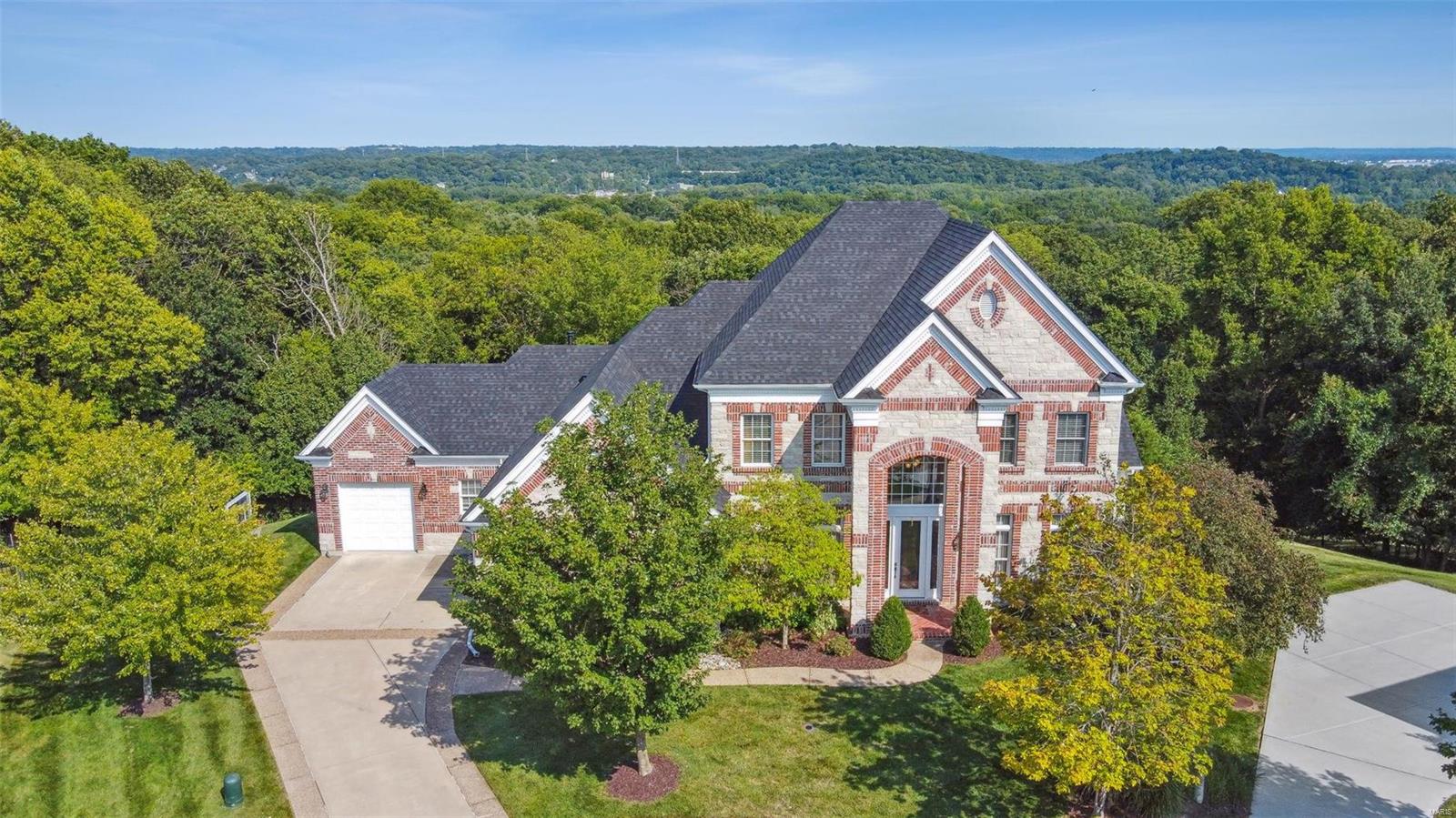 Boxwood Manor - Residential