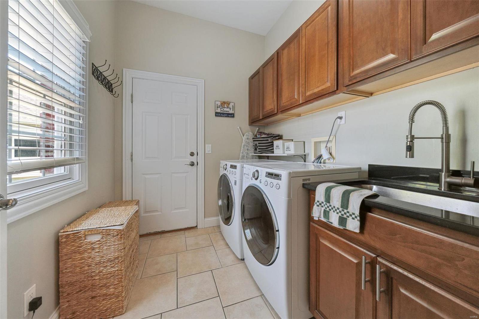 Boxwood Manor - Residential