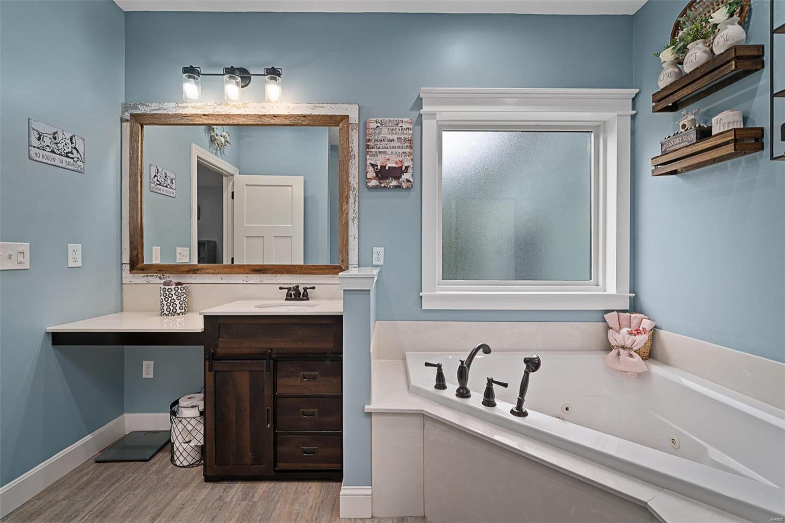 KK Trailer Court - Residential