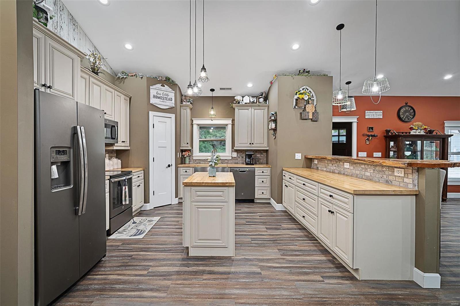 KK Trailer Court - Residential