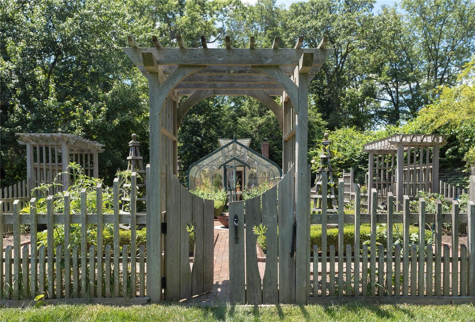 Joseph L Werner Tr - Residential