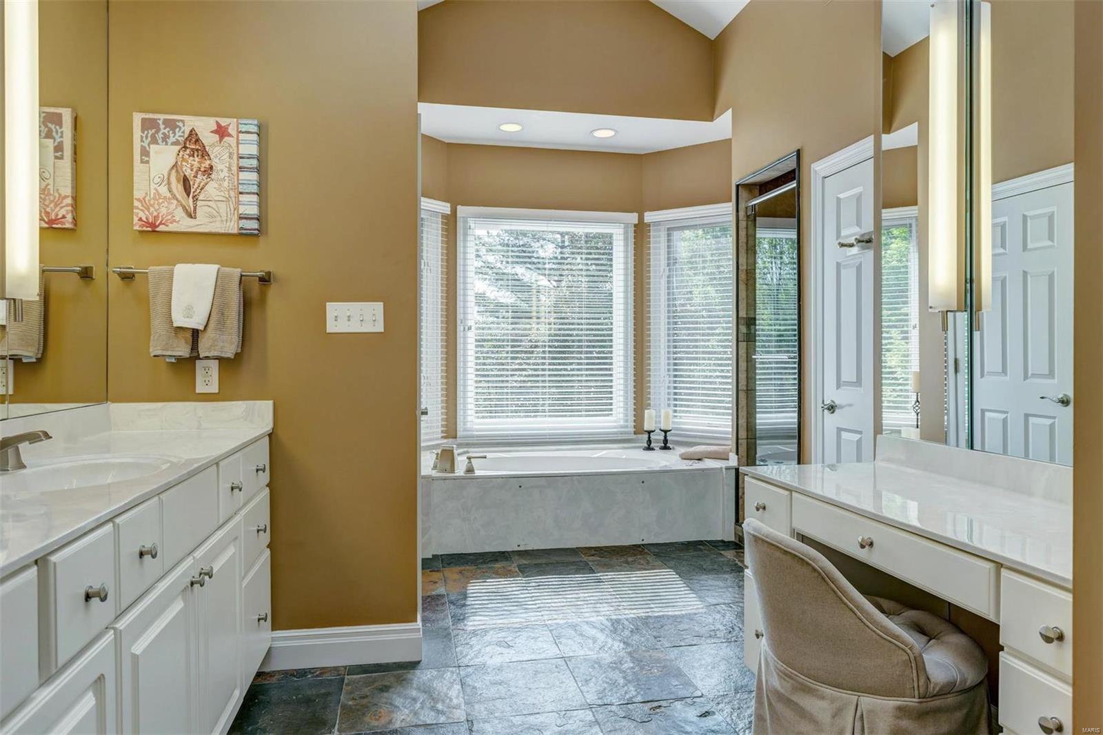 North Pointe Clayton - Residential