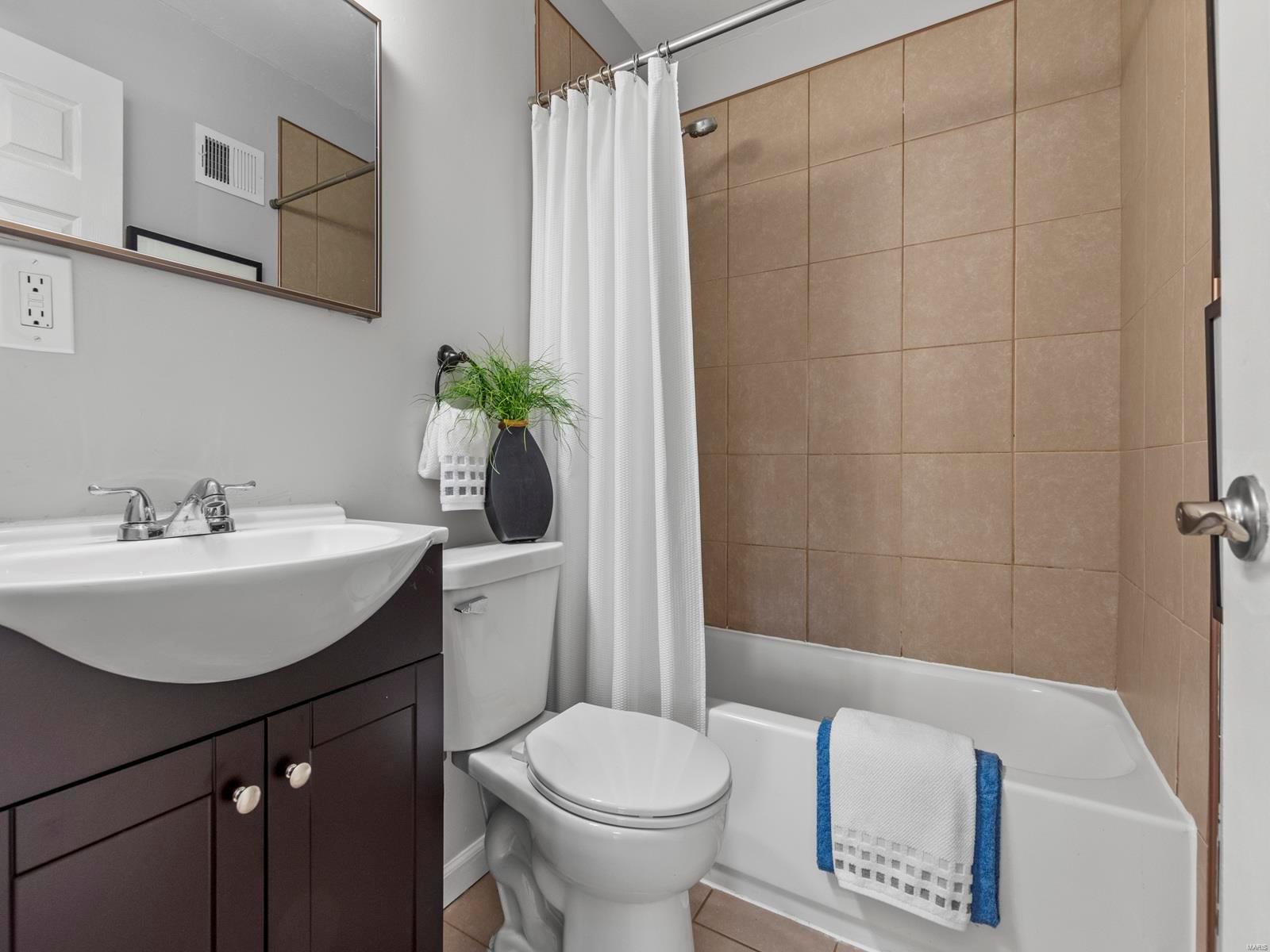 San Fernando Hills 2 - Residential