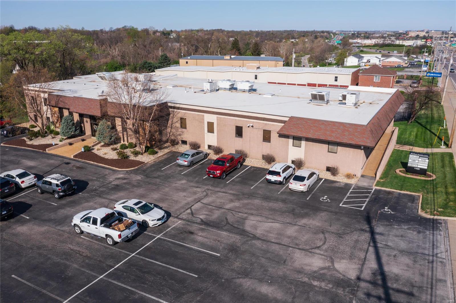 Quisinberry Estate - Commercial Sale