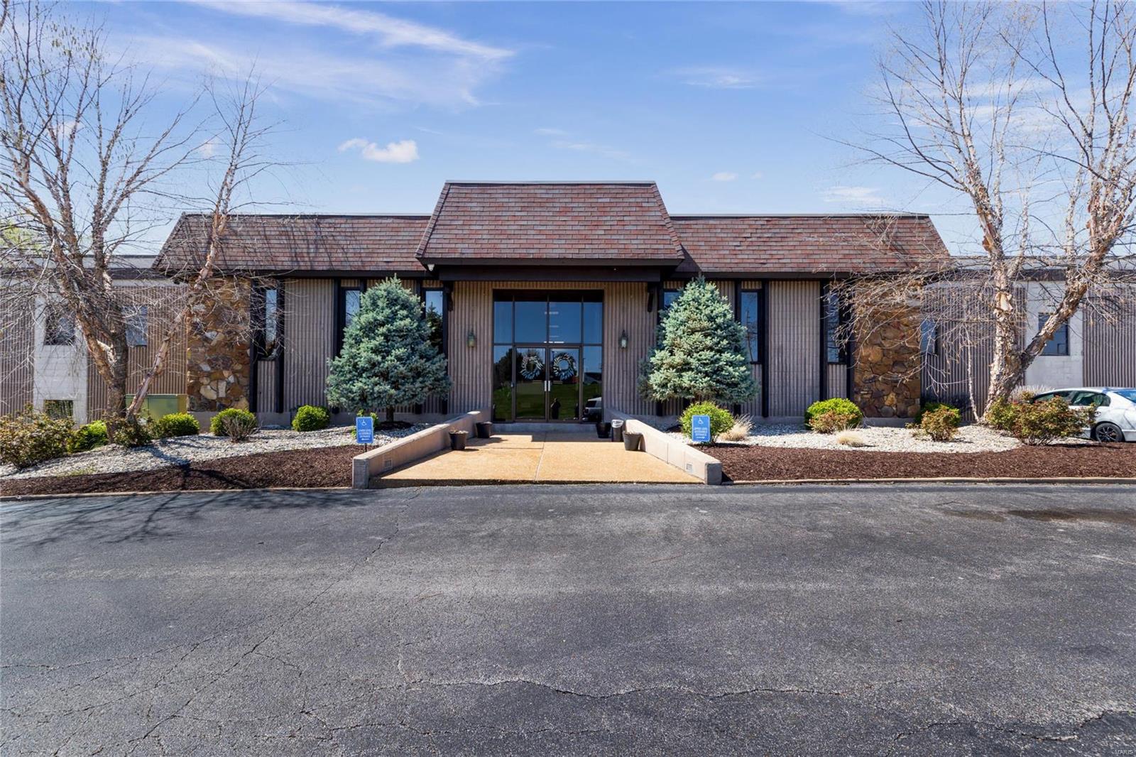 Quisinberry Estate - Commercial Sale