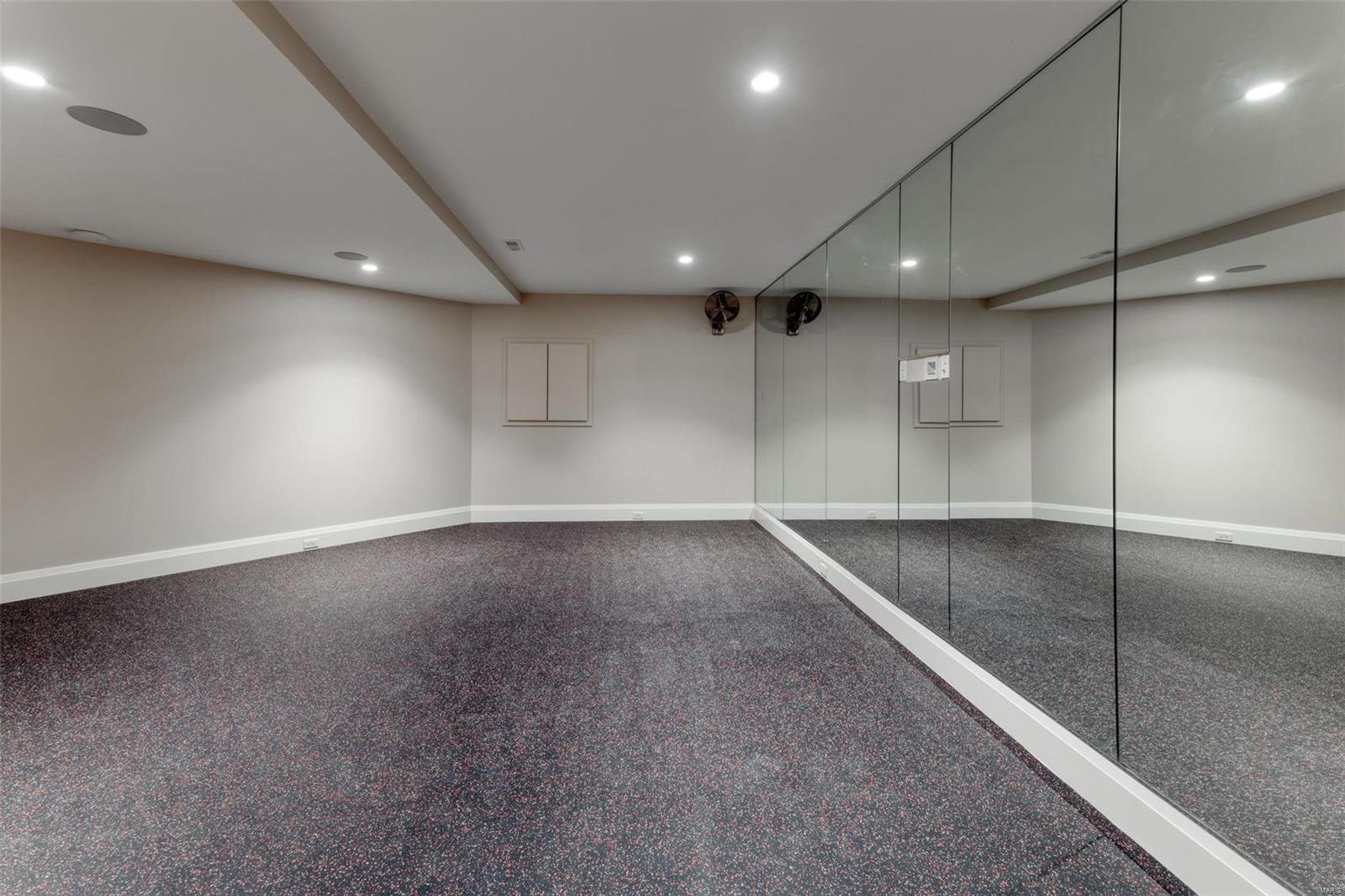 Town and Country Manor 3 Add - Residential