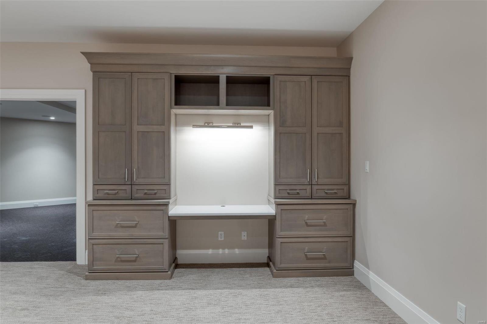 Town and Country Manor 3 Add - Residential