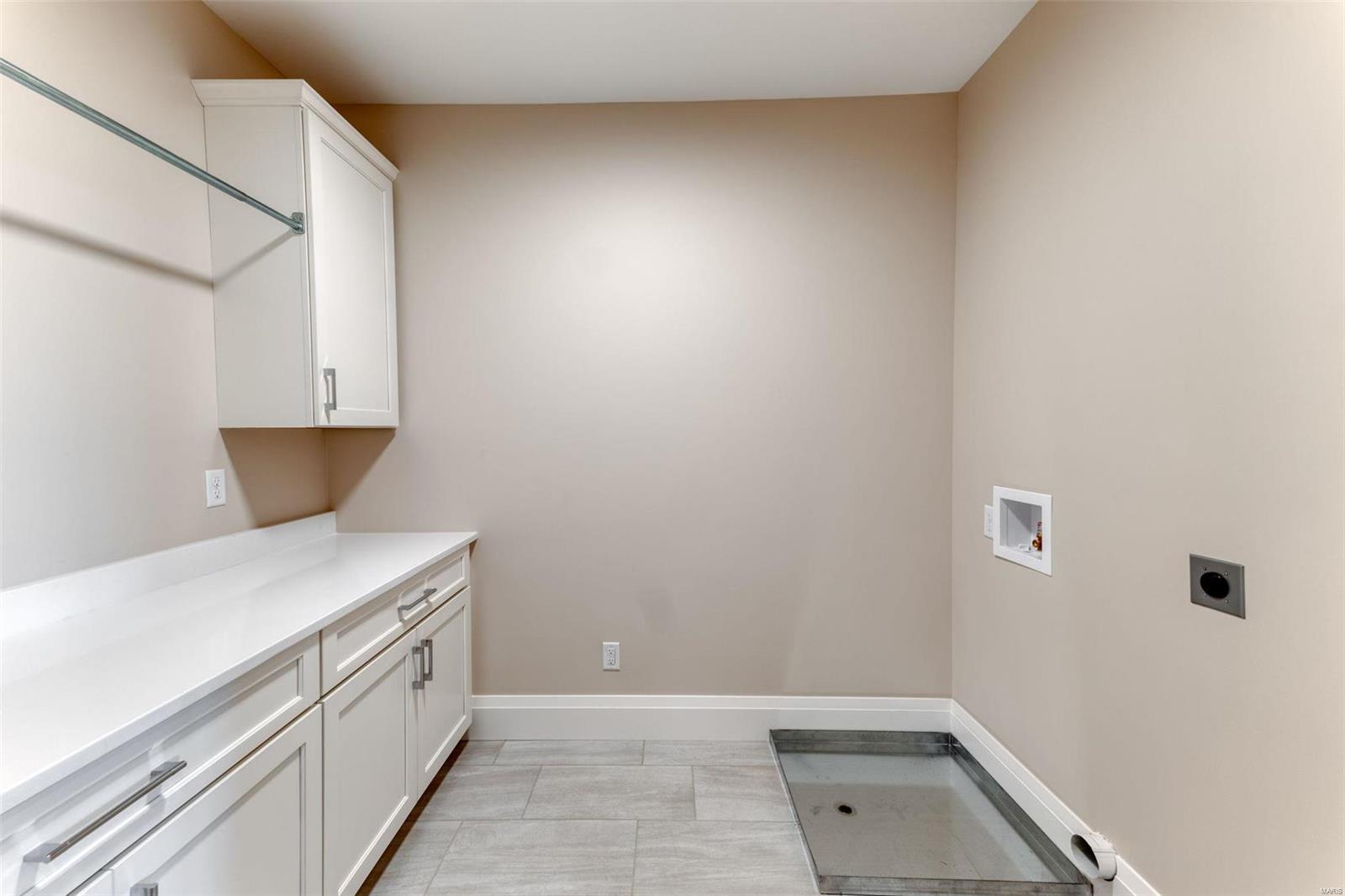 Town and Country Manor 3 Add - Residential