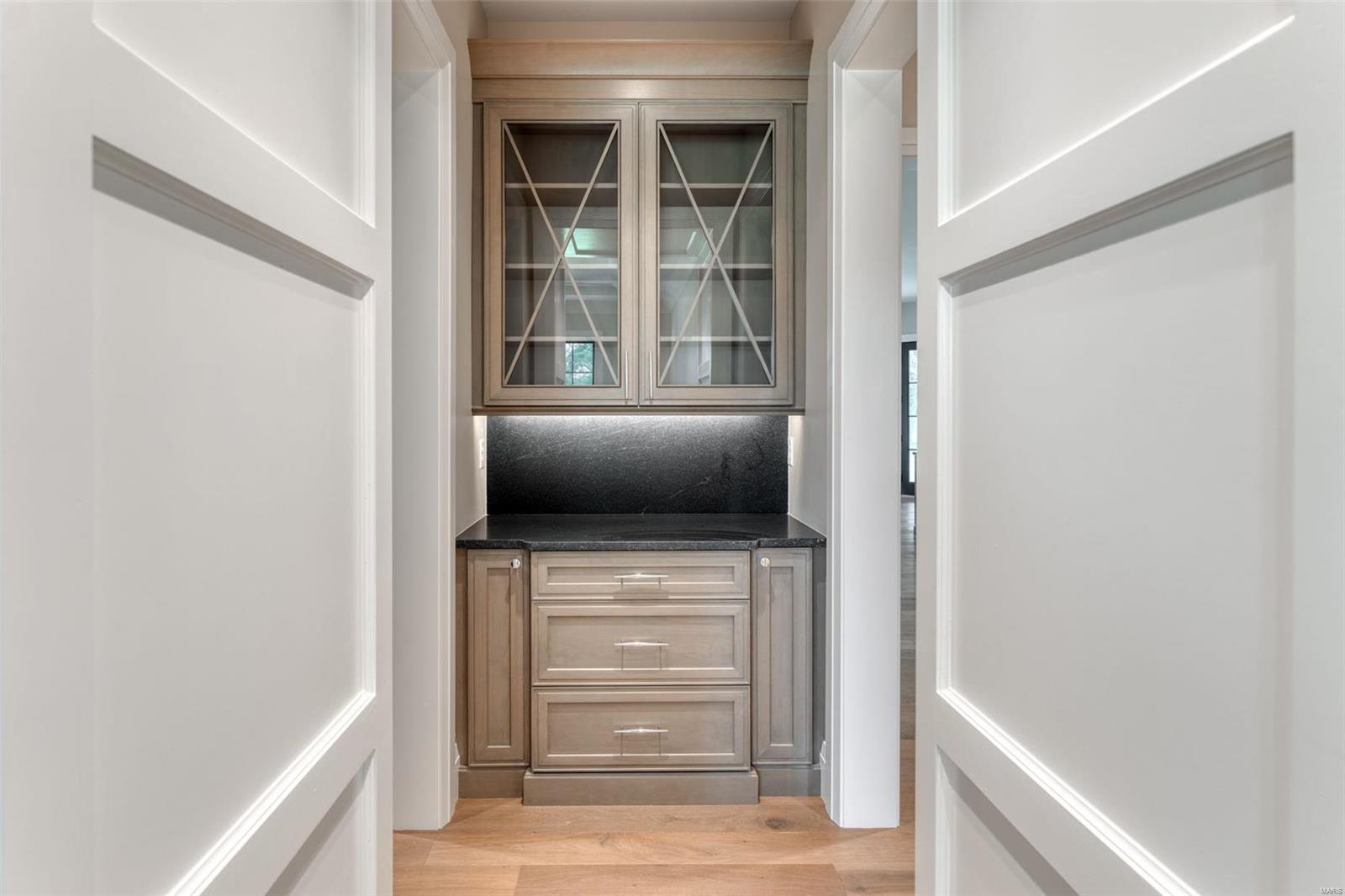 Town and Country Manor 3 Add - Residential