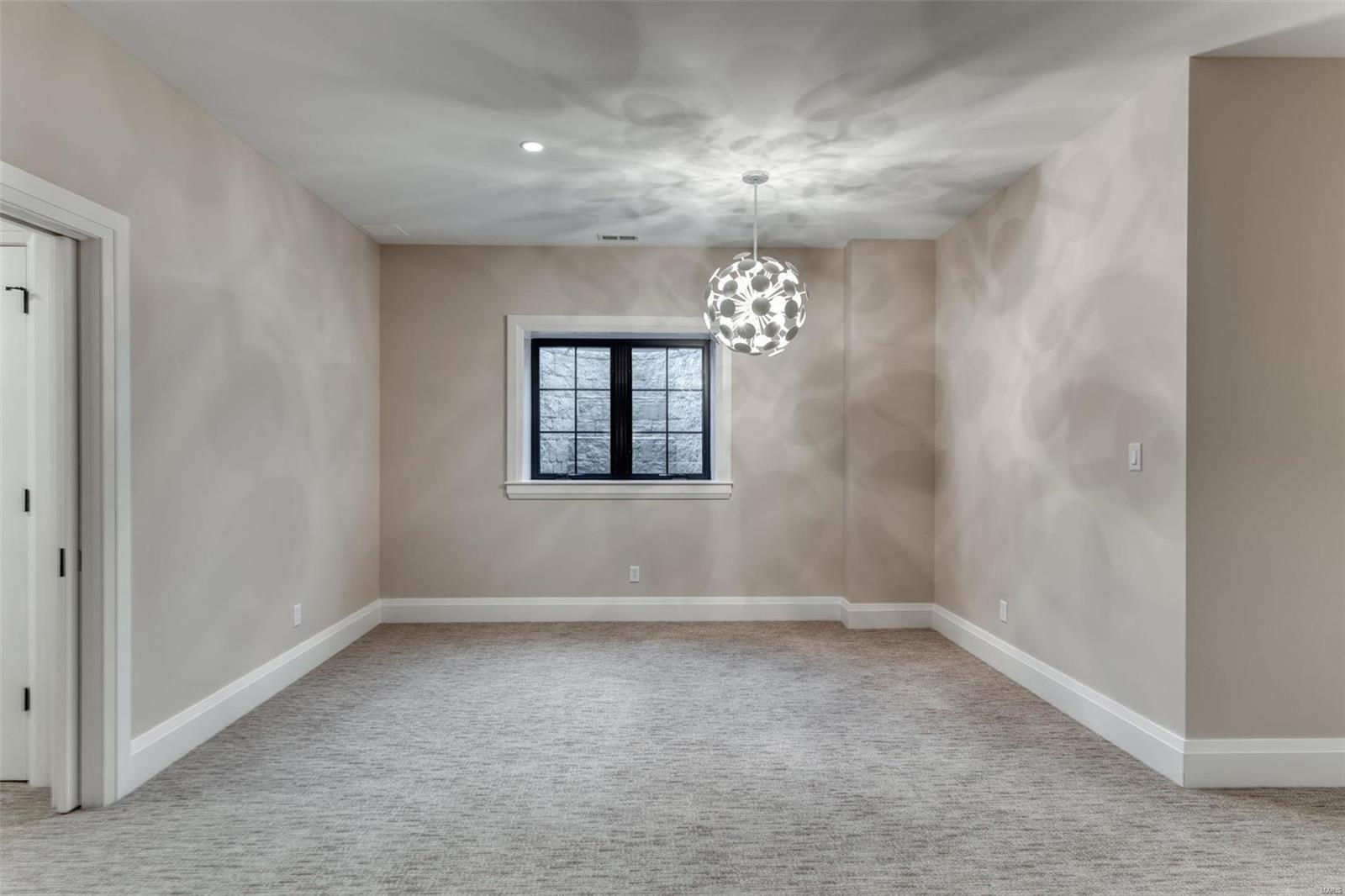 Town and Country Manor 3 Add - Residential