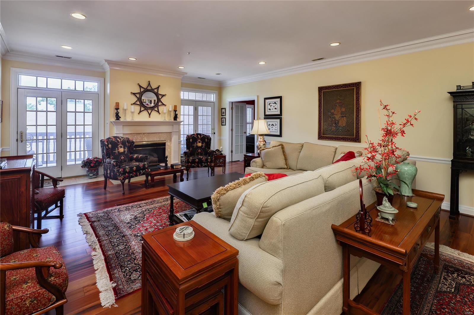 Adams Court Condo Ph 7 - Residential