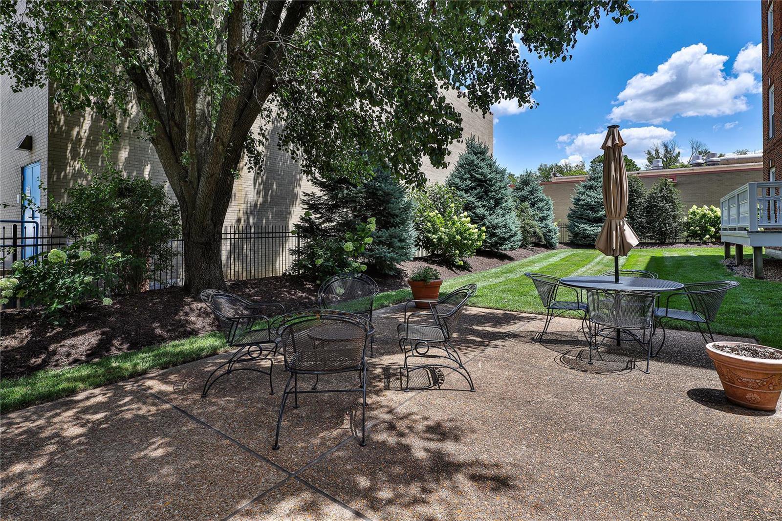 Adams Court Condo Ph 7 - Residential