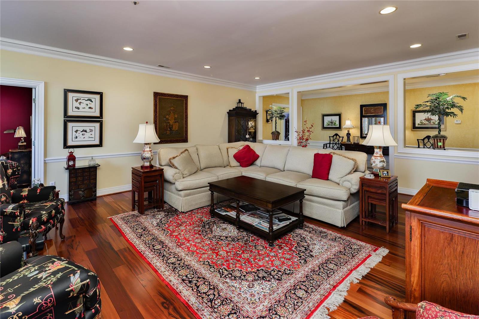 Adams Court Condo Ph 7 - Residential