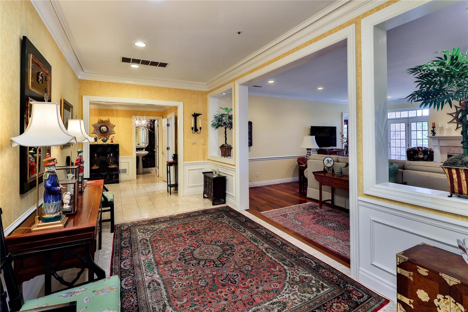 Adams Court Condo Ph 7 - Residential