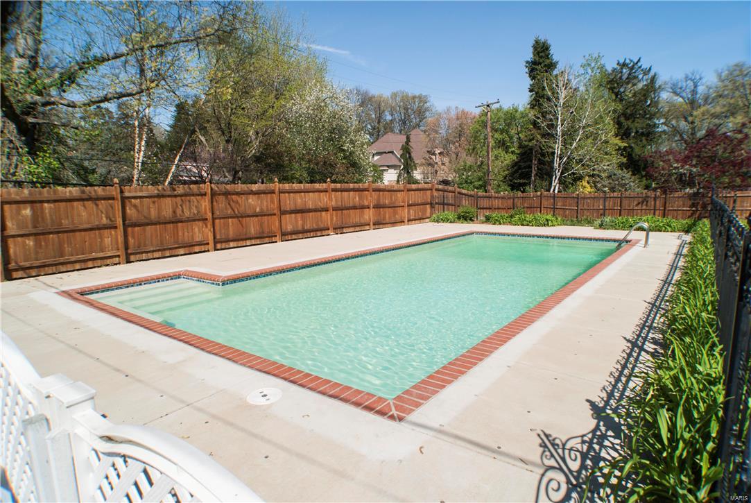 La Hacienda - Residential