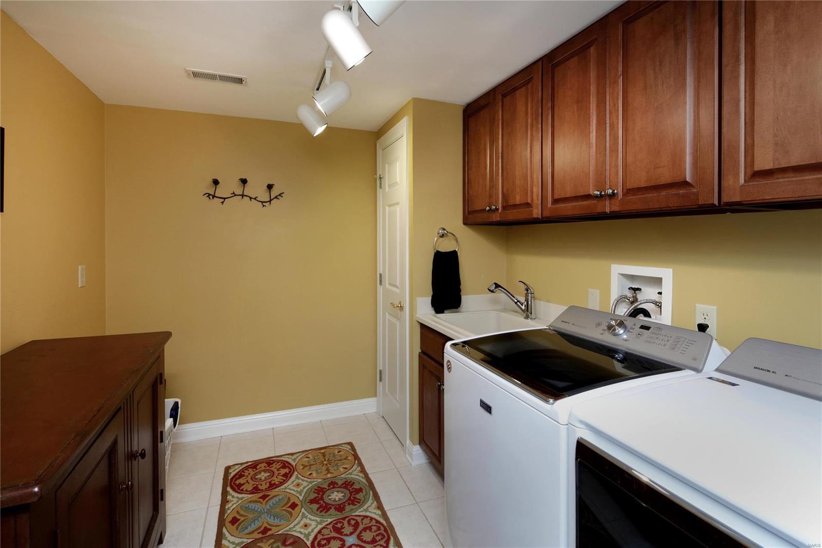 Clayton Gardens 4 - Residential