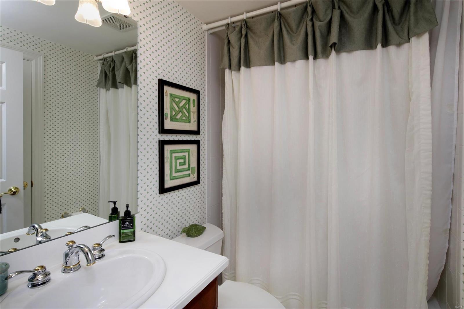 Clayton Gardens 4 - Residential