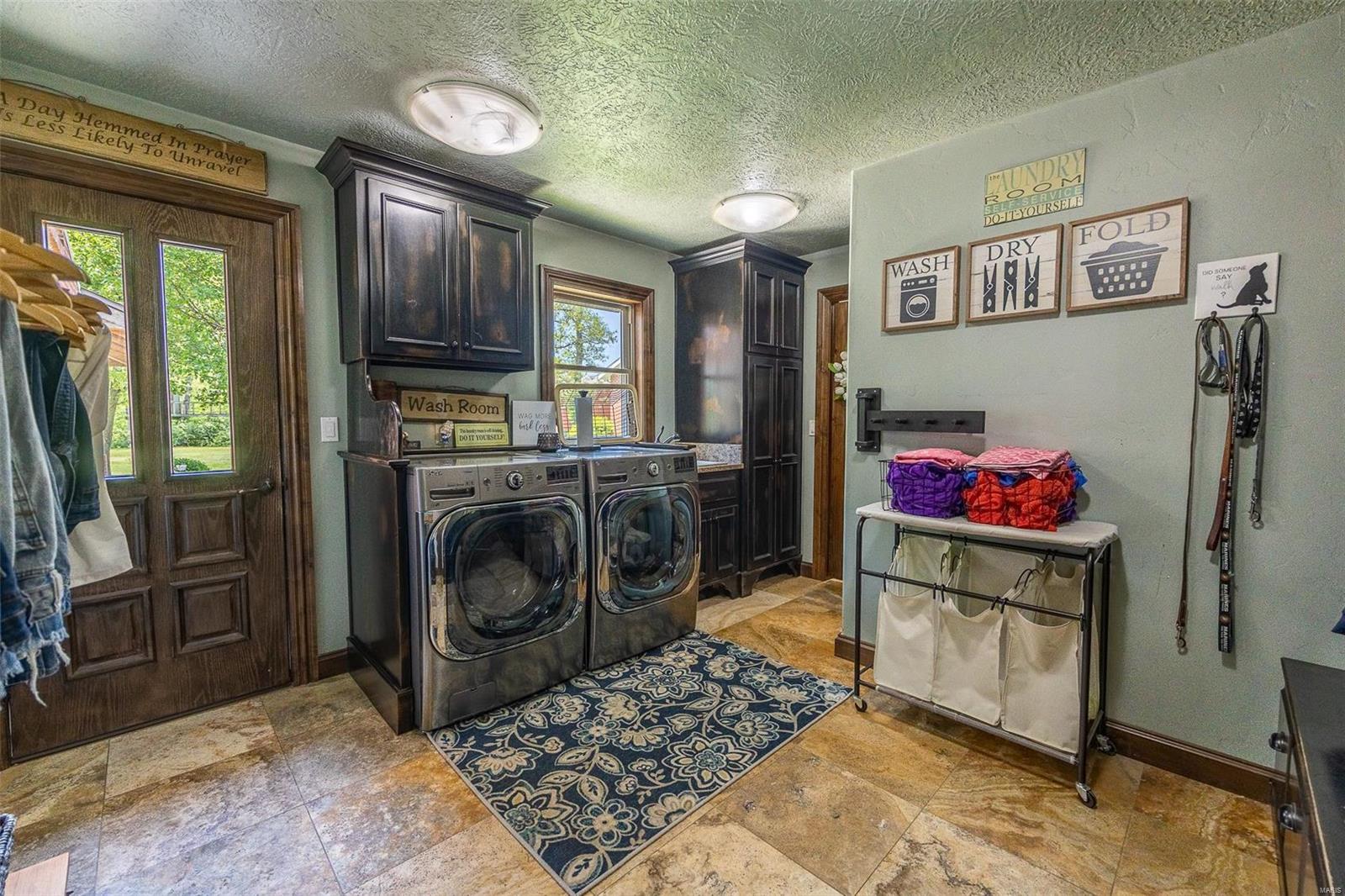 Colonial Meadows - Residential