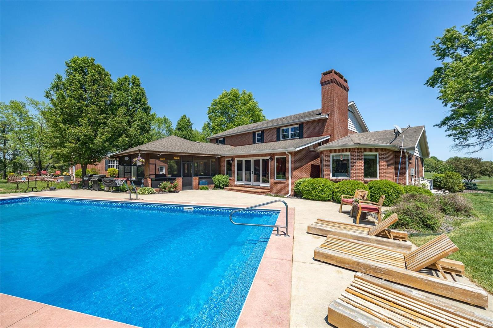 Colonial Meadows - Residential