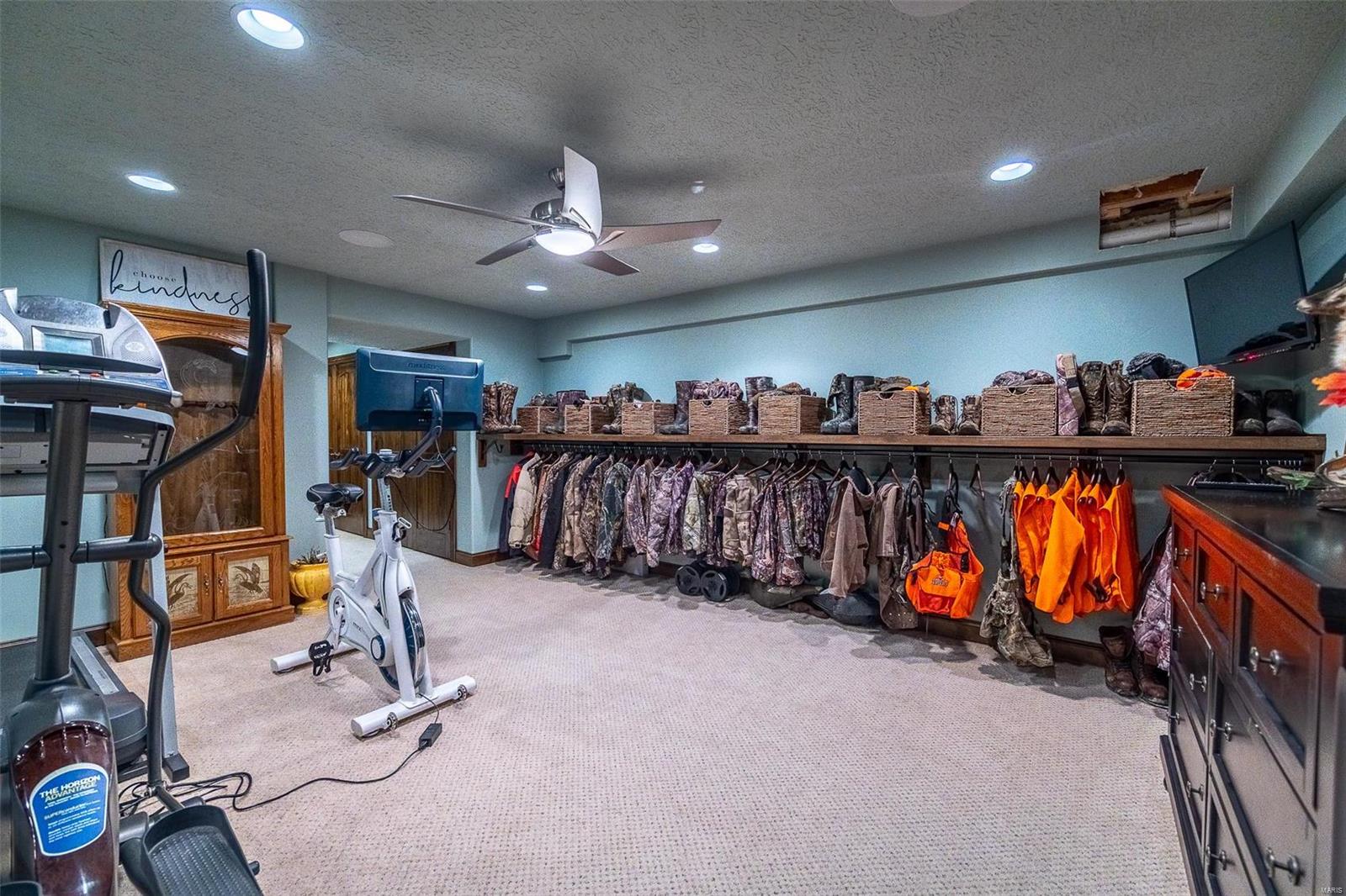 Colonial Meadows - Residential