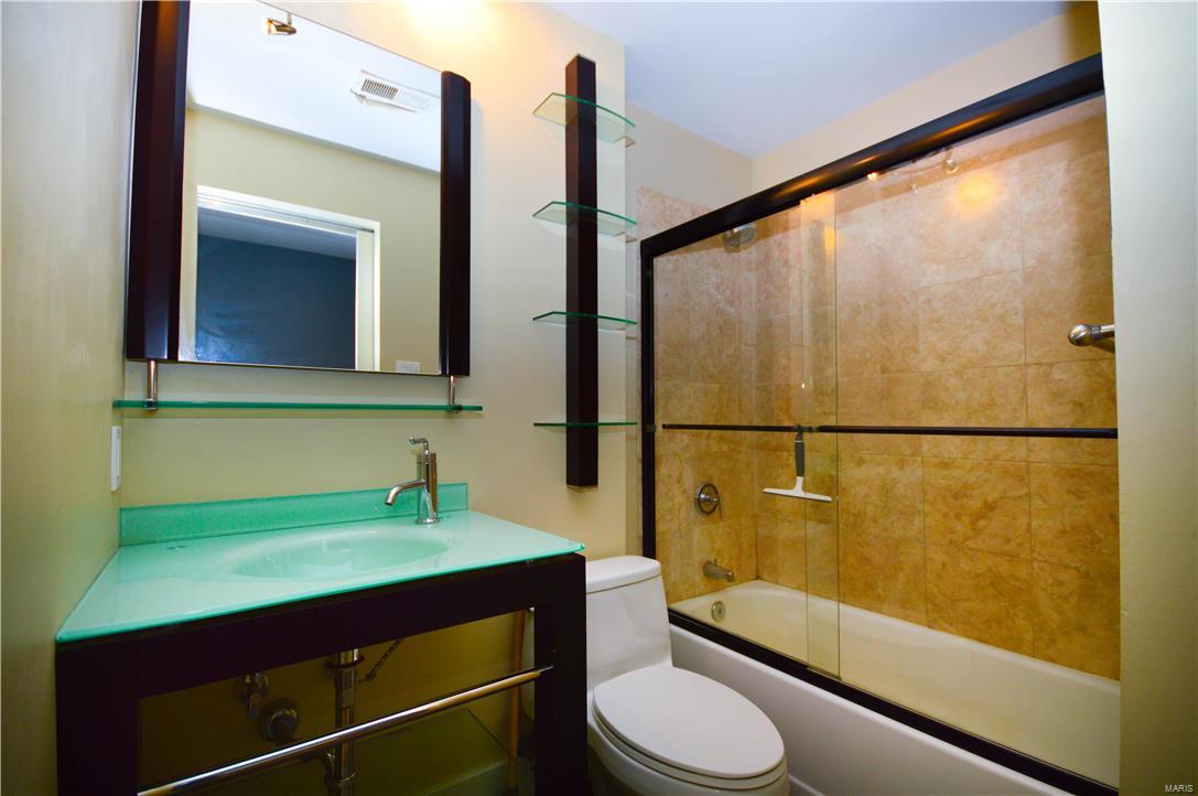 Loop Condo The - Residential Lease