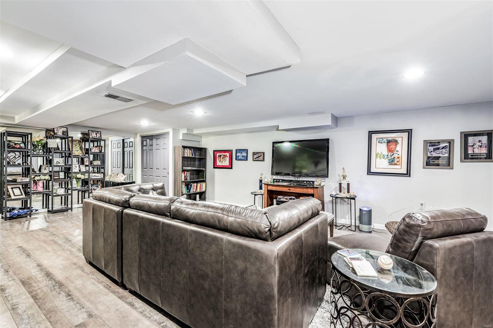 Chesterfield Lakes - Residential