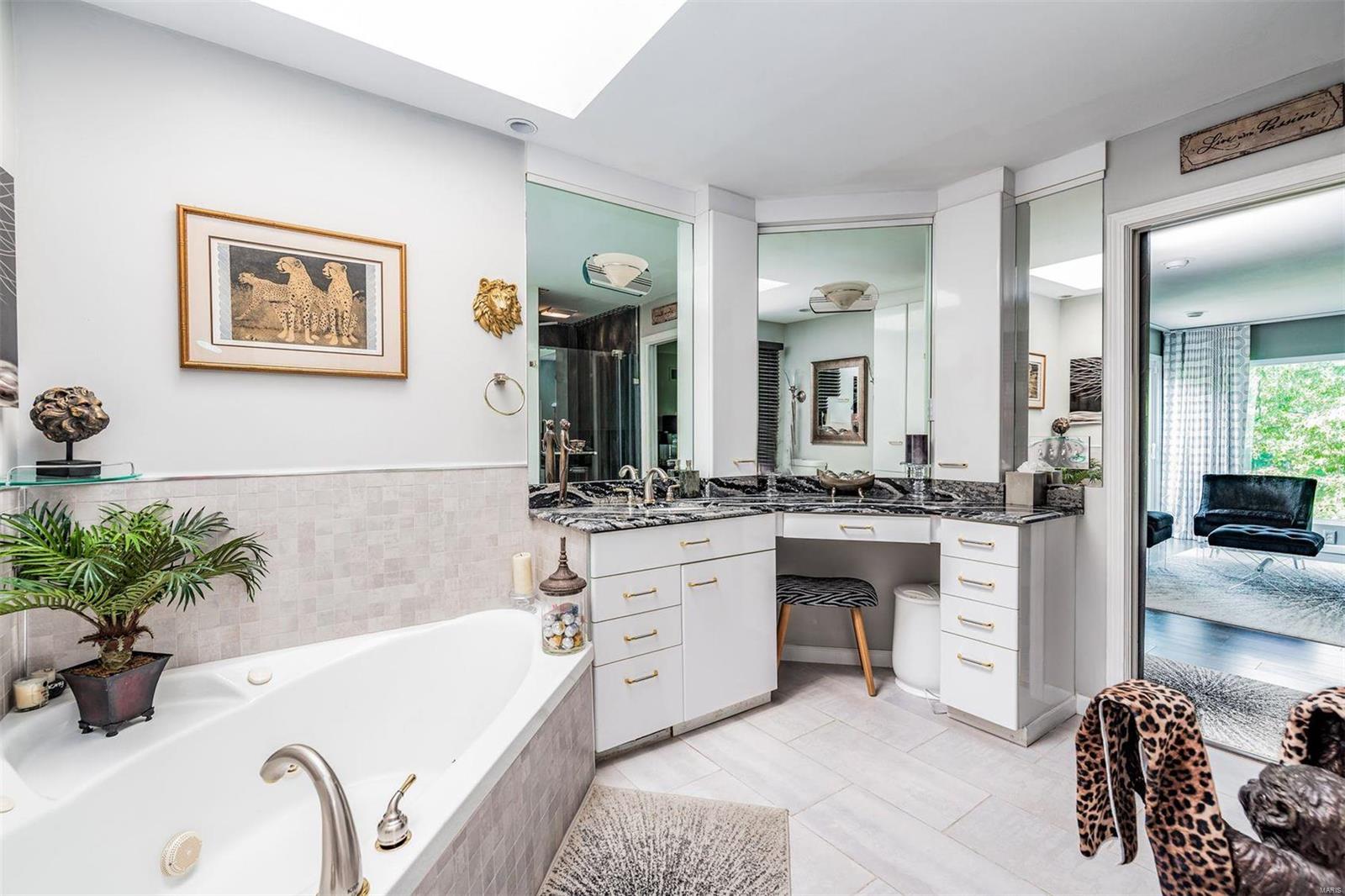 Chesterfield Lakes - Residential