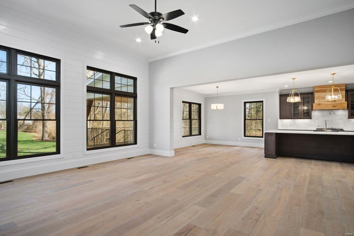 Harflo Acres - Residential