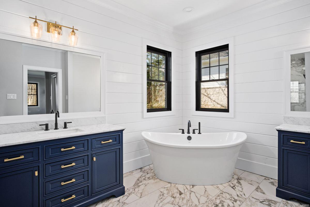 Harflo Acres - Residential