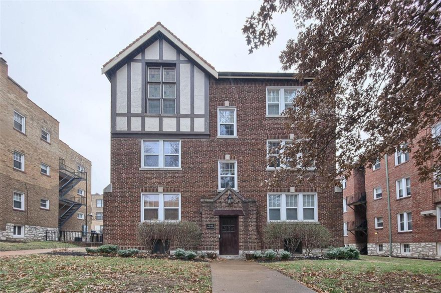 Clayton Tri-plex in the Moorlands. Large units 1900+ square feet each unit. 3bed+ bonus room and 2 FULL baths. Units are updated.  Tuckunder garage for 3. Comp purposes only.